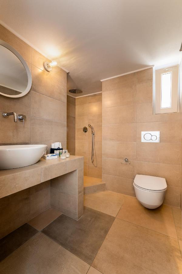 To Rantevou Tis Alykis Rooms & Apartments Kímolosz Kültér fotó