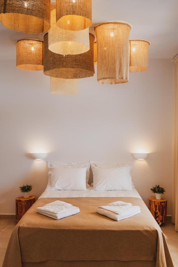 To Rantevou Tis Alykis Rooms & Apartments Kímolosz Kültér fotó